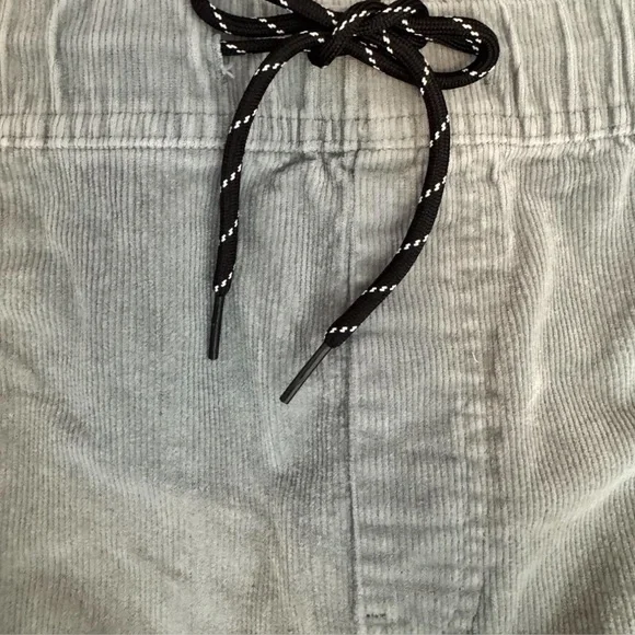 Men's Gray Cargo Pants - Picture 4 of 4